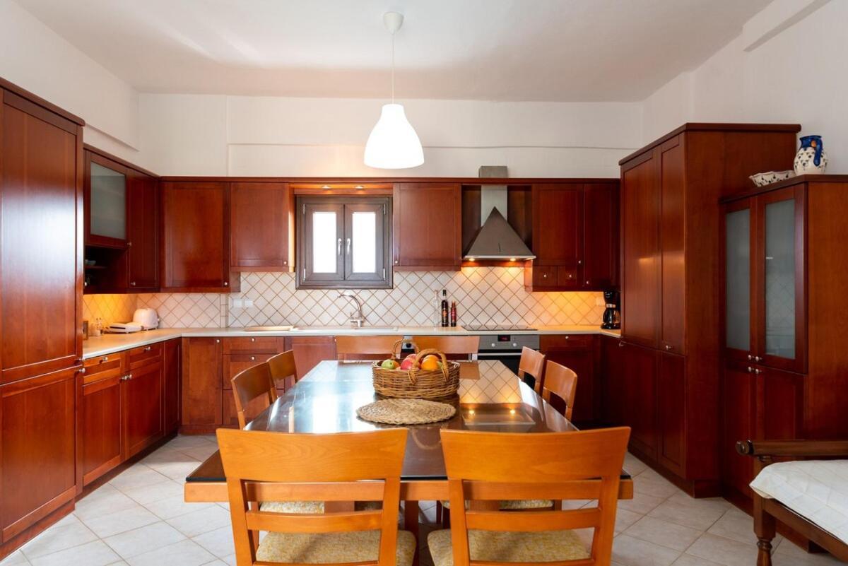 Villa Thalia Goúvai Luaran gambar